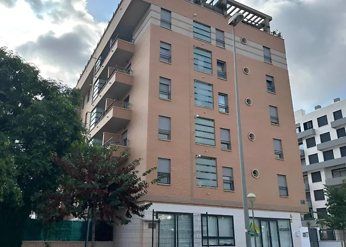 Malaga Campus Apartment Parking Included